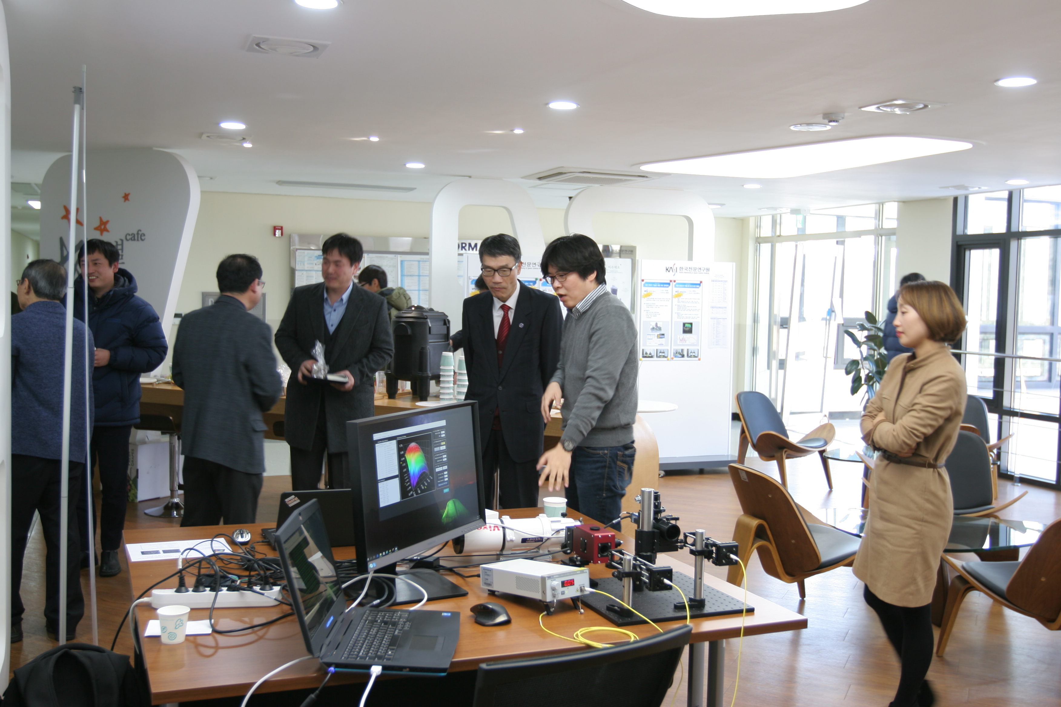 2017년 제1차  KASI 기술교류회 및 성과전시회 개최사진3