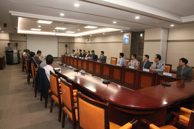 융합연구 워크숍 진행자 및 참석자들 모습
