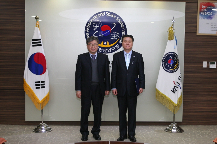 김경호 기획부장 임명식 기념사진