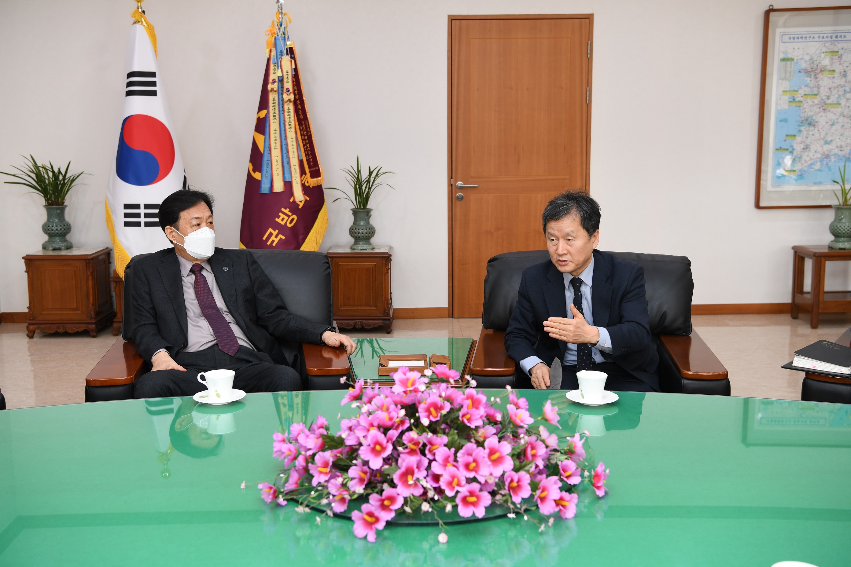 참석자 환담