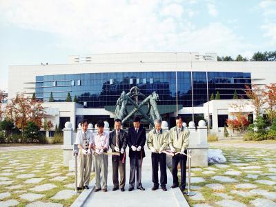 고천문기기 간의 복원 제막식