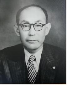 우남 이원철 박사의 사진