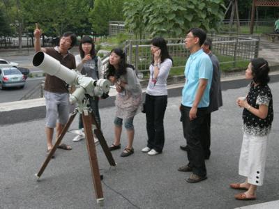 250명의 선생님, 천체망원경과 인사하다. - 2010년 1월 18일, 교원천문연수 개최