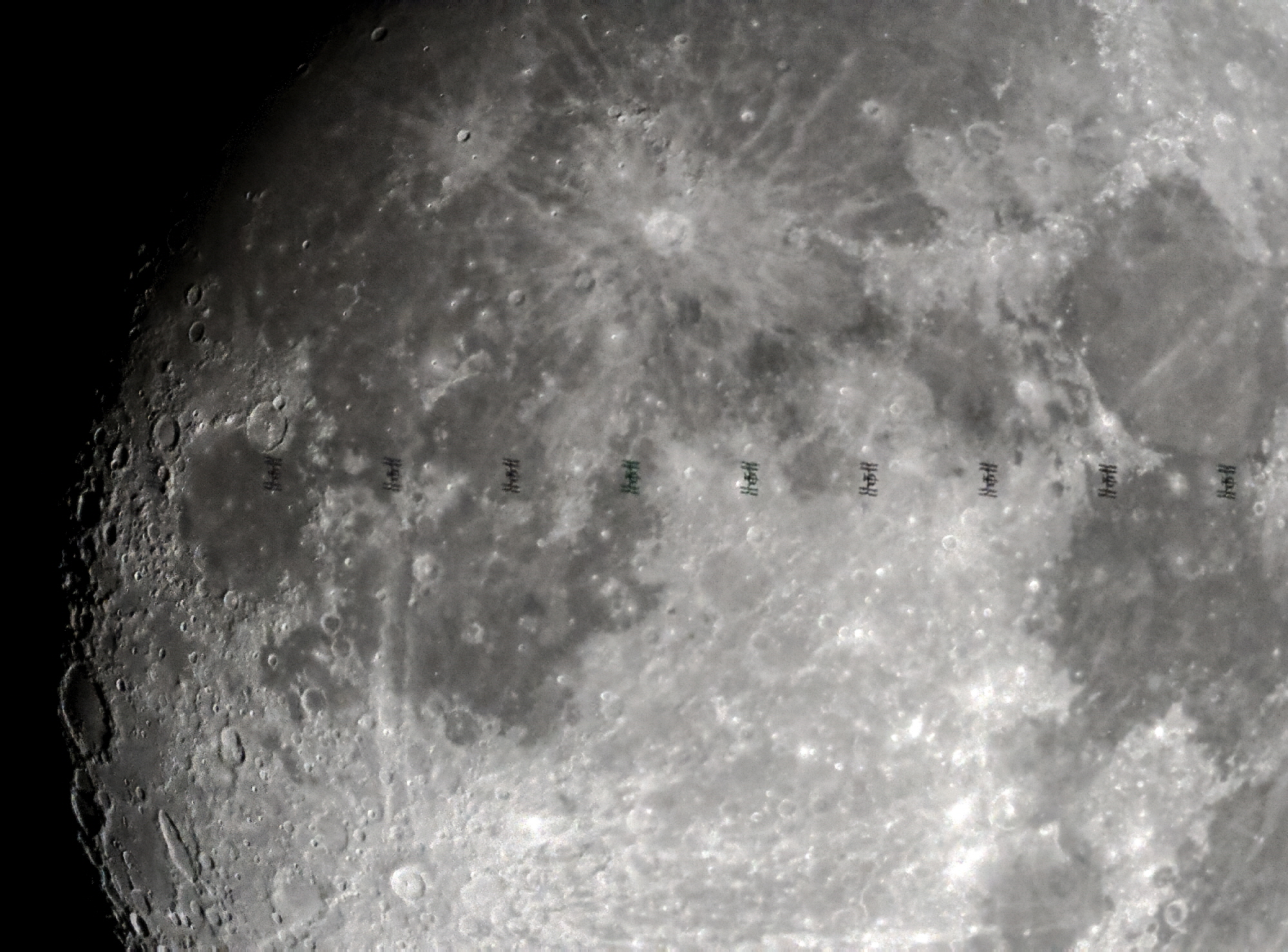 ISS, fly to the moon